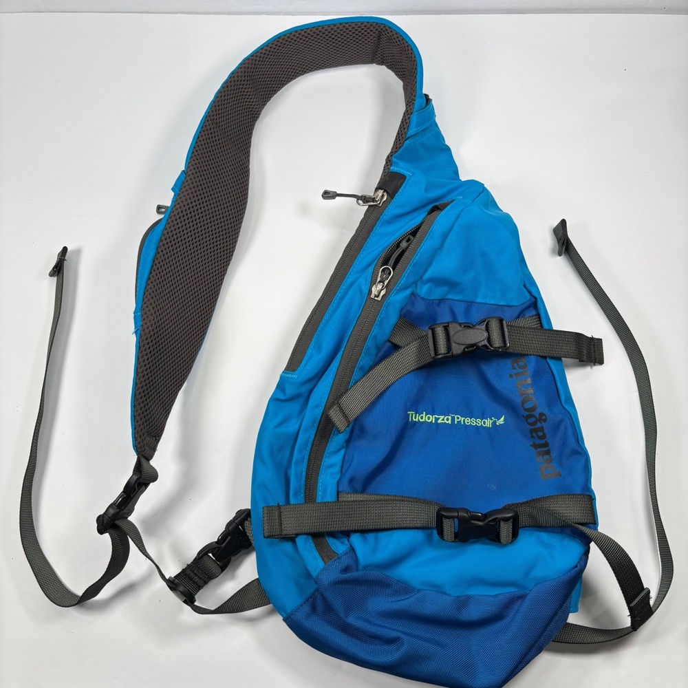 Patagonia Unisex 8L Sling Bag Atom Blue Crossbody Backpack Tudorza Pressard Logo